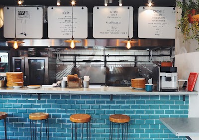 Basta Street Food Bar - Restoran