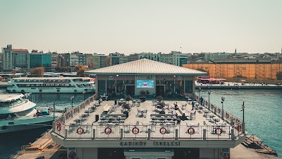 İstanbul Kitapçısı - Kafe