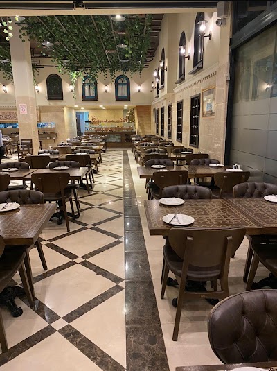 Saruja Restoran - Restoran