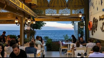 Tarihi Menekşe Balıkçısı - Restoran